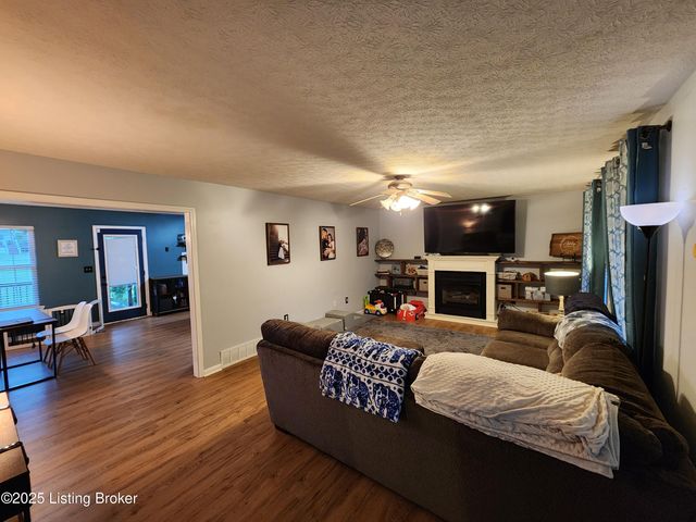 291 Flat Rock Rd, Elizabethtown, KY 42701