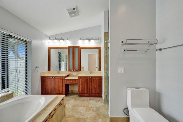 7475 Estrella Cir, Boca Raton, FL 33433