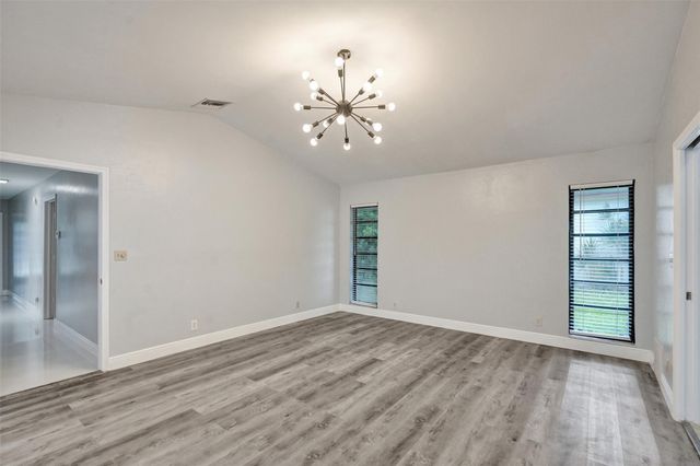 7475 Estrella Cir, Boca Raton, FL 33433