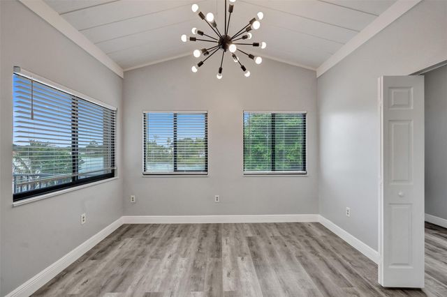 7475 Estrella Cir, Boca Raton, FL 33433