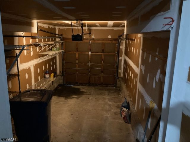 102 Riverbend Dr, North Brunswick Twp., NJ 08902