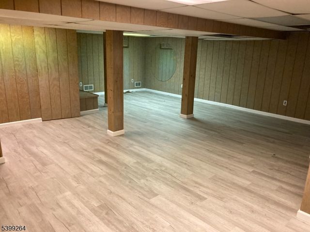 102 Riverbend Dr, North Brunswick Twp., NJ 08902