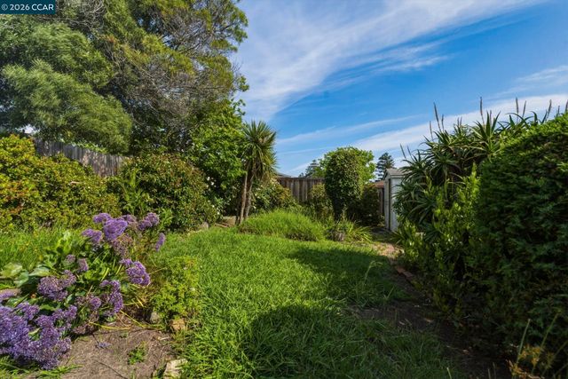 614 Kern St, Richmond, CA 94805