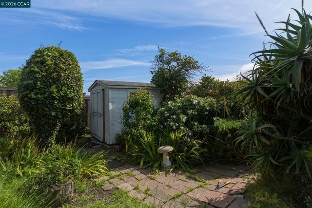 614 Kern St, Richmond, CA 94805