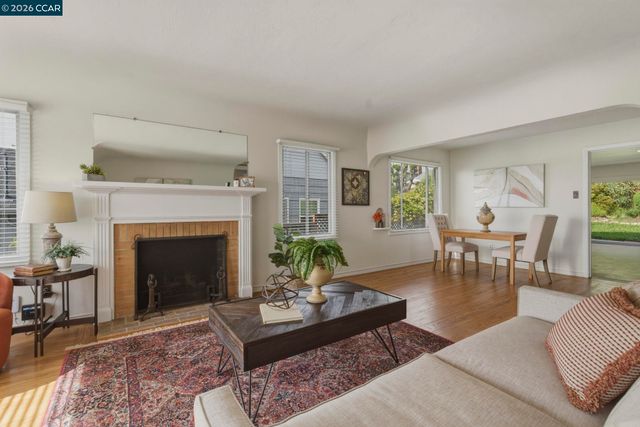 614 Kern St, Richmond, CA 94805