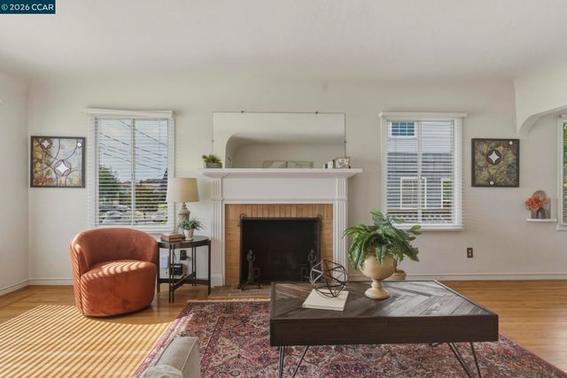 614 Kern St, Richmond, CA 94805
