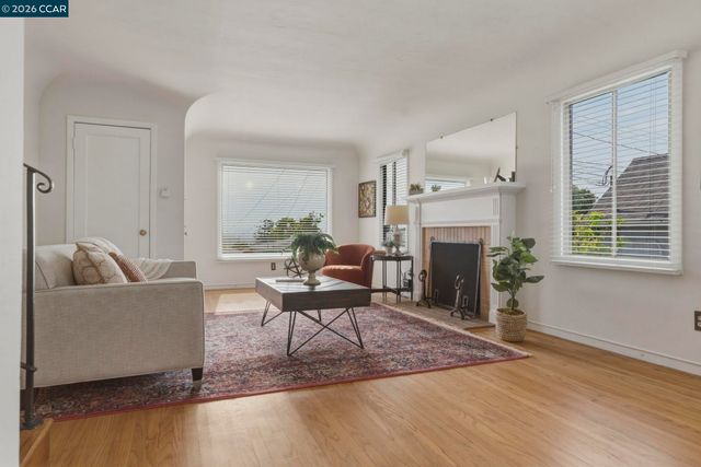614 Kern St, Richmond, CA 94805