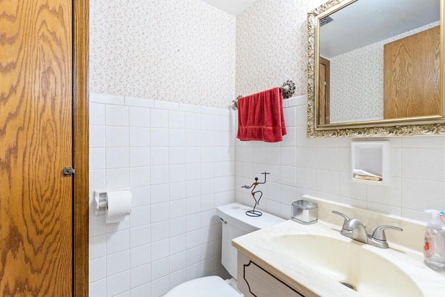 2734 S 45th STREET, Milwaukee, WI 53219