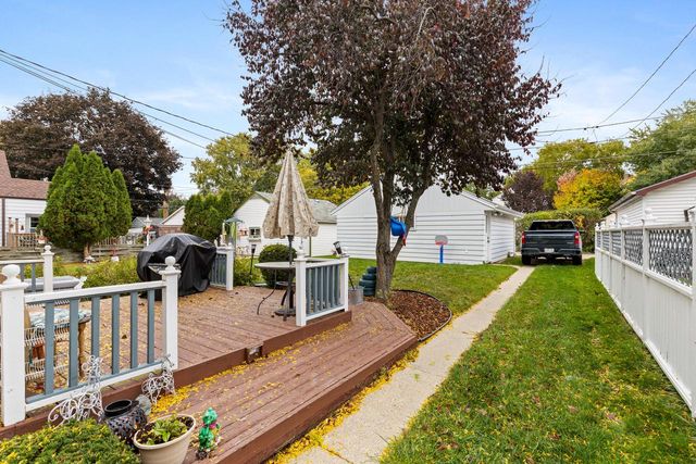 2734 S 45th STREET, Milwaukee, WI 53219