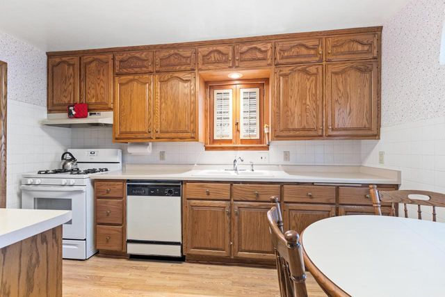 2734 S 45th STREET, Milwaukee, WI 53219