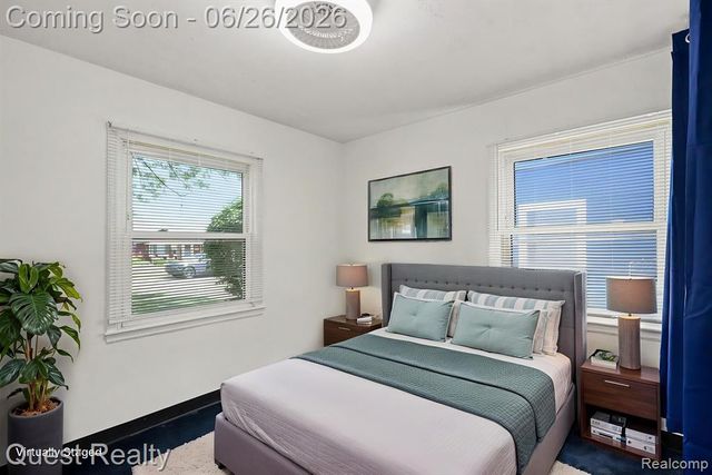 26215 Barnes Street, Roseville, MI 48066