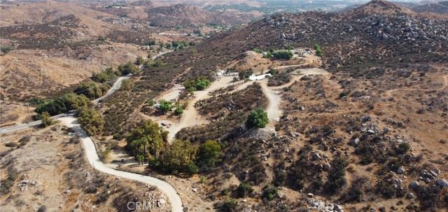 23250 El Nido, Perris, CA 92570
