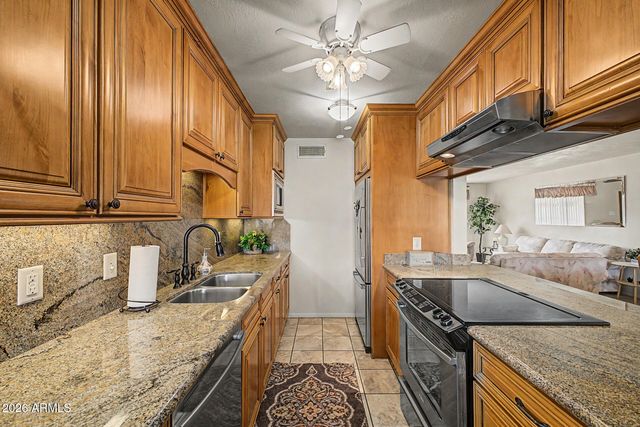 8701 E VERNON Avenue, Scottsdale, AZ 85257