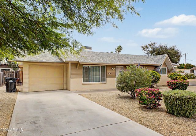8701 E VERNON Avenue, Scottsdale, AZ 85257