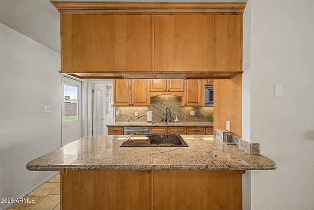 8701 E VERNON Avenue, Scottsdale, AZ 85257