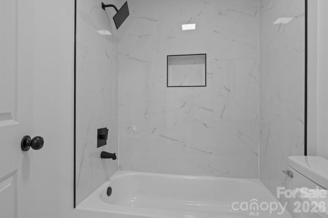 621 E Sharpe Street E, Statesville, NC 28677