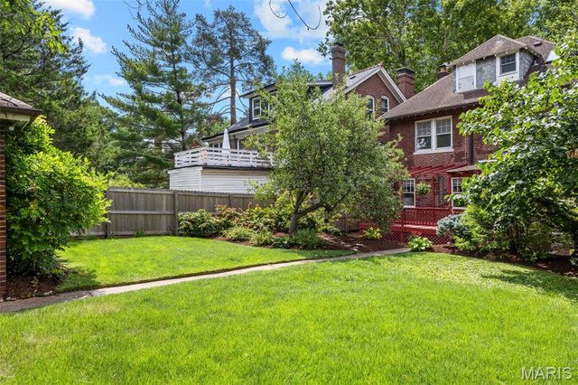 6959 Waterman Avenue, University City, MO 63130