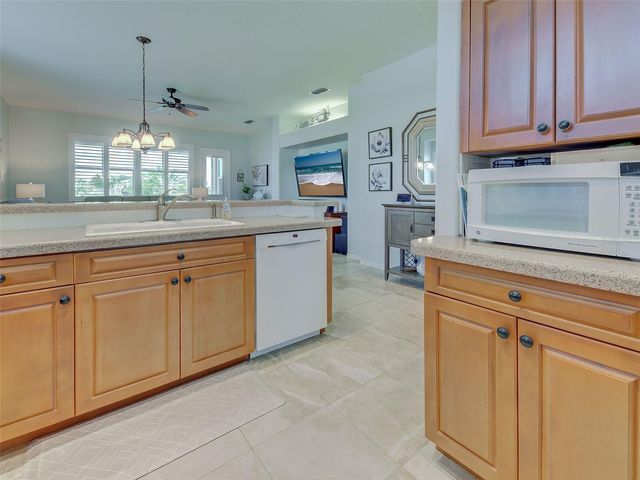 5011 SEAGRASS DRIVE, Venice, FL 34293