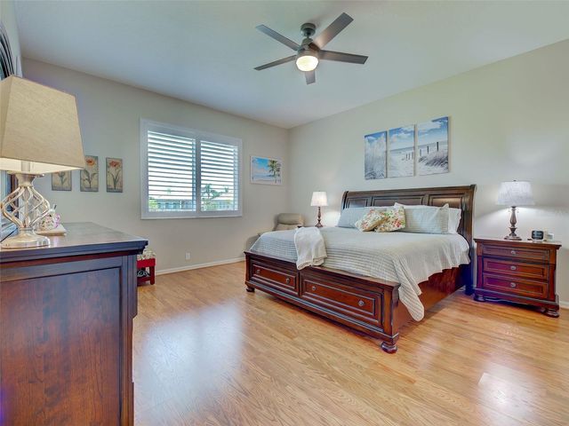 5011 SEAGRASS DRIVE, Venice, FL 34293