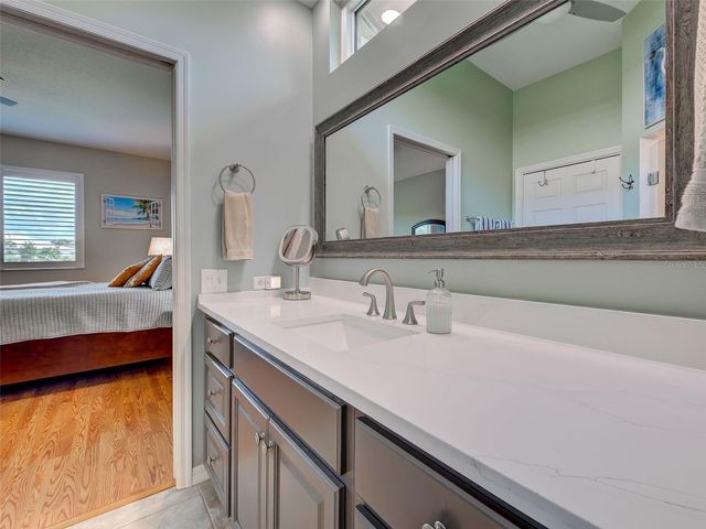 5011 SEAGRASS DRIVE, Venice, FL 34293