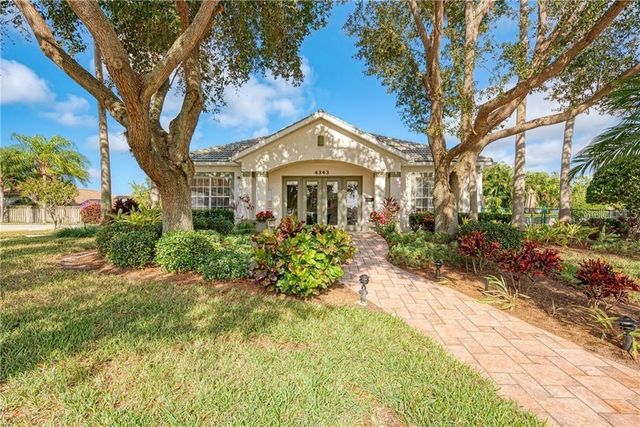 5011 SEAGRASS DRIVE, Venice, FL 34293