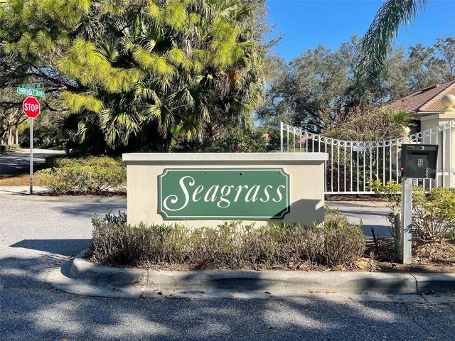 5011 SEAGRASS DRIVE, Venice, FL 34293