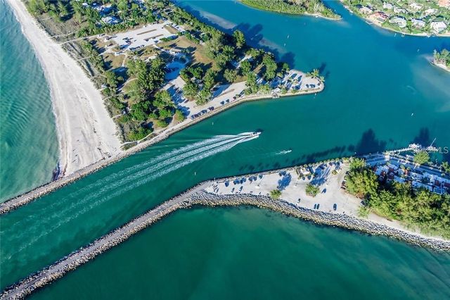 5011 SEAGRASS DRIVE, Venice, FL 34293