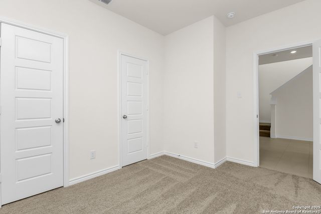 5218 BIG OAK RUN, Elmendorf, TX 78112