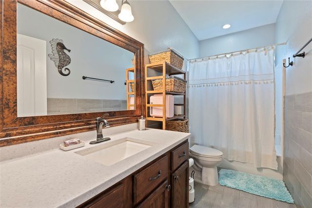 11301 S Fm 441 Road, Louise, TX 77455