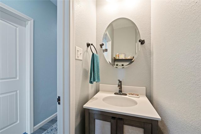 11301 S Fm 441 Road, Louise, TX 77455