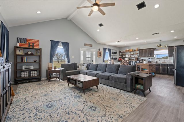 11301 S Fm 441 Road, Louise, TX 77455