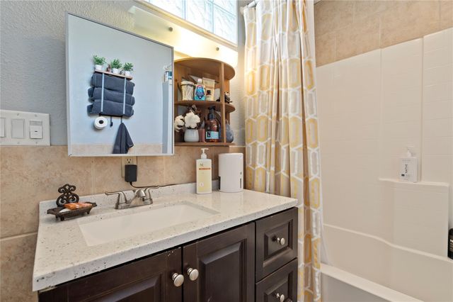 11301 S Fm 441 Road, Louise, TX 77455