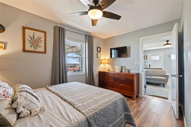 11301 S Fm 441 Road, Louise, TX 77455