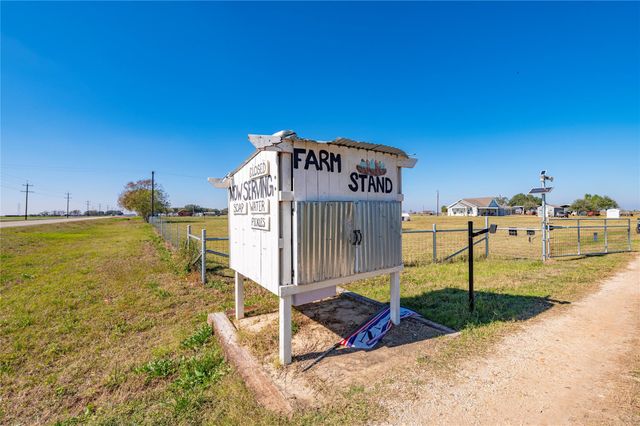 11301 S Fm 441 Road, Louise, TX 77455