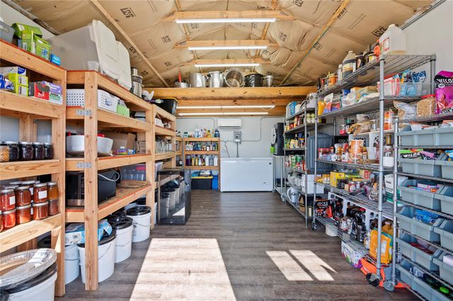 11301 S Fm 441 Road, Louise, TX 77455