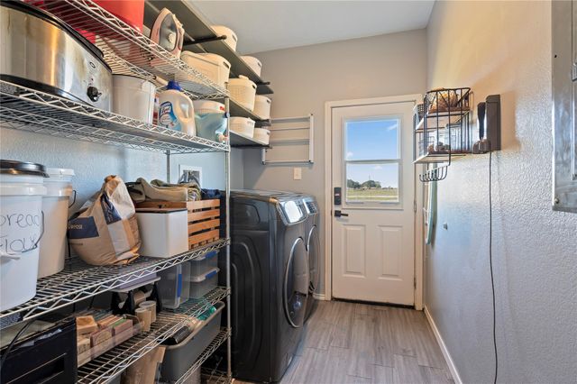 11301 S Fm 441 Road, Louise, TX 77455