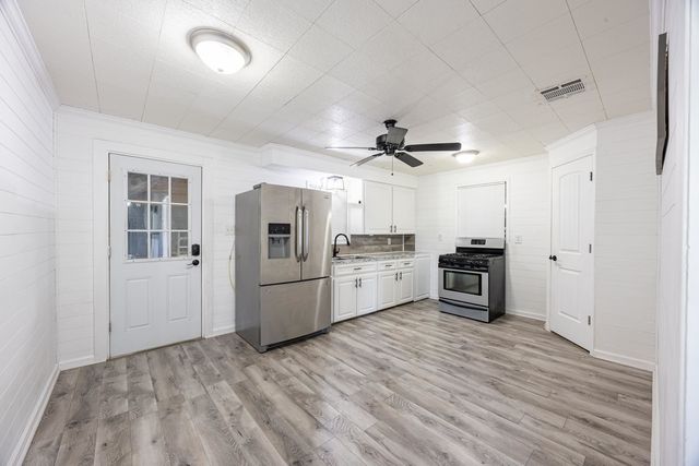 509 Canal St, Lockport, LA 70374