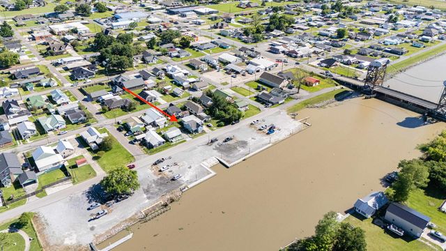 509 Canal St, Lockport, LA 70374