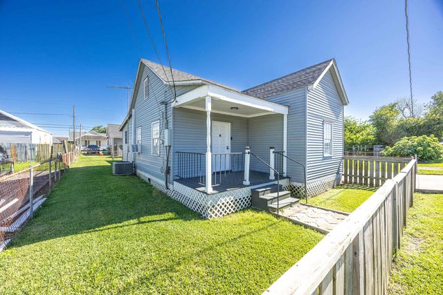 509 Canal St, Lockport, LA 70374