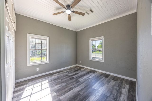 509 Canal St, Lockport, LA 70374