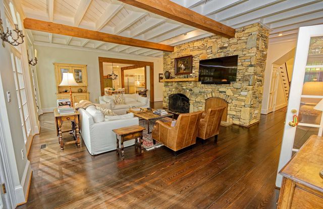735 Jackson Grove Road, Landrum, SC 29356