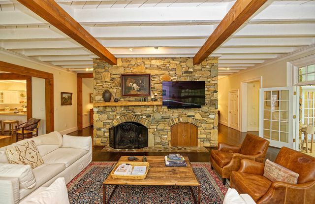 735 Jackson Grove Road, Landrum, SC 29356