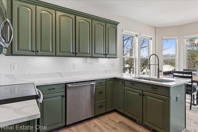 963 STONY LAKE, Oxford Charter Township, MI 48371