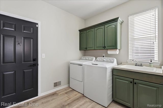 963 STONY LAKE, Oxford Charter Township, MI 48371