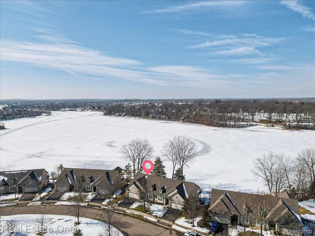 963 STONY LAKE, Oxford Charter Township, MI 48371