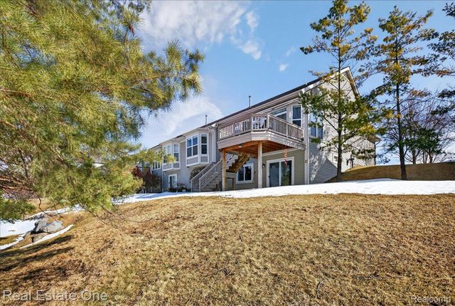 963 STONY LAKE, Oxford Charter Township, MI 48371