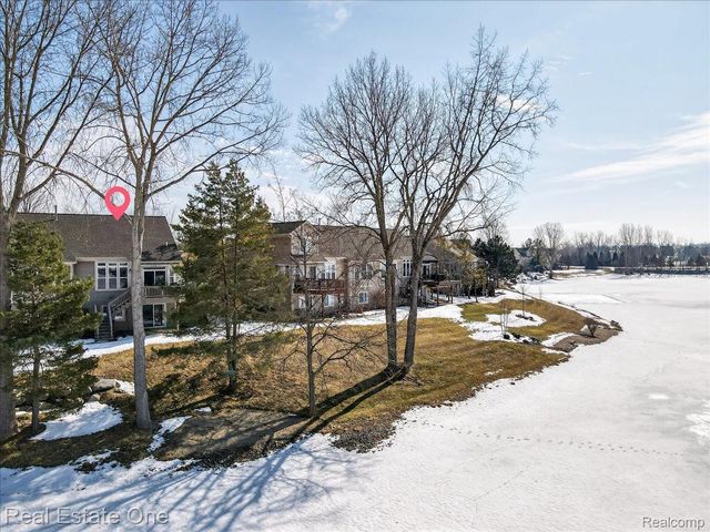 963 STONY LAKE, Oxford Charter Township, MI 48371