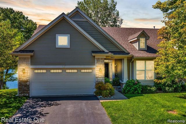 963 STONY LAKE, Oxford Charter Township, MI 48371