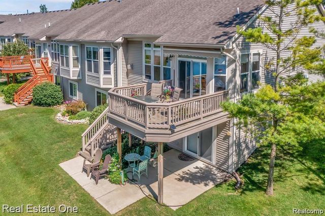 963 STONY LAKE, Oxford Charter Township, MI 48371