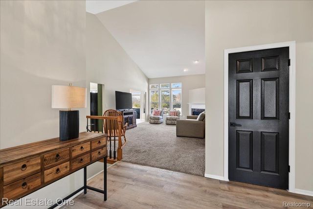 963 STONY LAKE, Oxford Charter Township, MI 48371